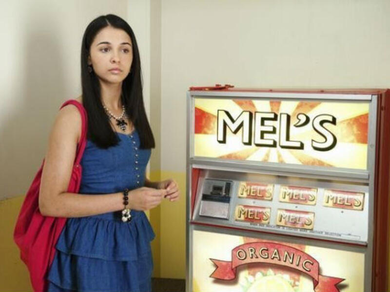 أول تجربة تمثيلية تلفزيونية لسكوت كانت في مسلسل Life Bites عام 2008 بدور ميغين، مع قناة ديزني.