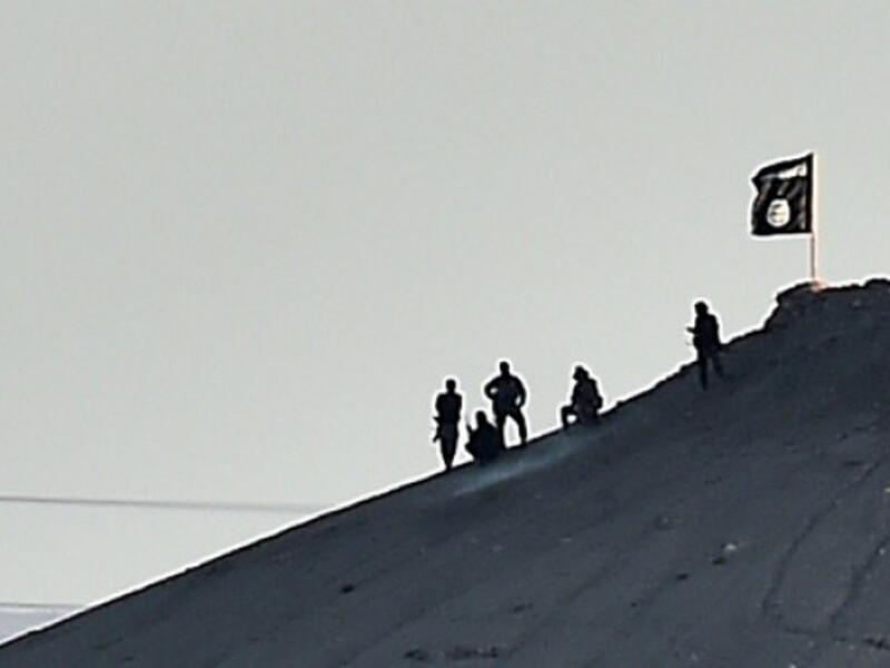 You don’t need a tin foil hat to find all the accusations pointing to a US creation, or at least arming, of Daesh. The extremist militant group is now running amok in Syria, Iraq and Libya - and someone needs to take the blame for this hot mess. (AFP/File)
