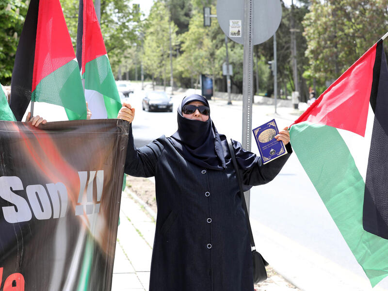 An Israeli army spokesperson told Ma'an that two Palestinians were detained in al-Bireh overnight.
  (AFP) 