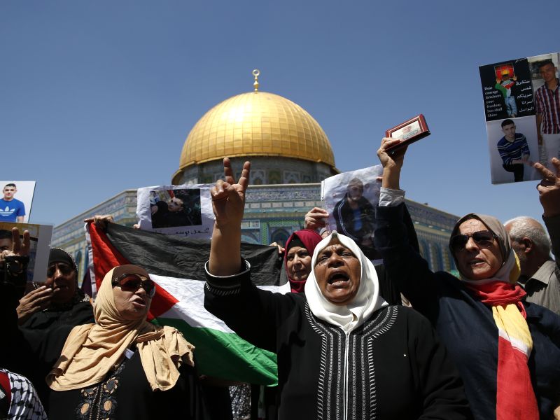 Around 1,500 Palestinians in Israeli jails had started the strike refusing food since April 17. (AFP)
