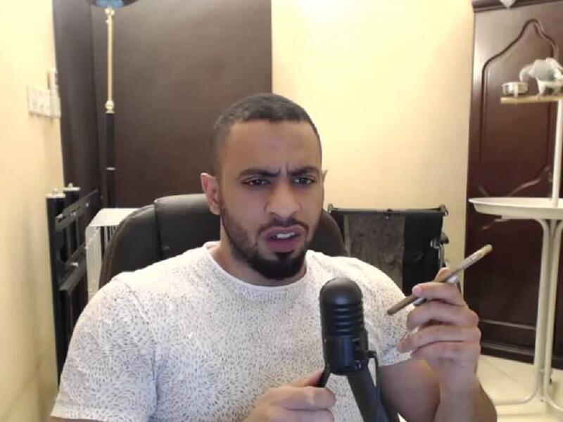 عبودي باد سعودي يبلغ من العمر 29 عاما، عرف  من خلال السناب شات ومن خلال مقالبه المضحكة التي ينفذها على تطبيق "يوناو". وعلى اثر فيديو نشره وهو يسخر من المؤسسات الحكومية السعودية قامت الاجهزة الامنيه بالقبض عليه وحبسه.