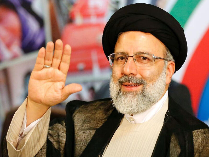 Ebrahim Raisi, manager of the Reza Shrine, is the second conservative candidate with real chances in the elections. Although his popularity is comparably low, his close ties to the Supreme Leader might pave his way into office. If elected, he has promised to triple monthly cash subsidy payments to the poor and create 1.5 million jobs per year. 