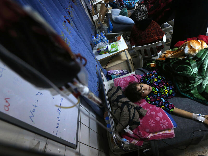 The battle for Mosul destroyed many hospitals and made access to medical supplies difficult. According to Medicine Sans Frontier, many patients died as they could not be provided with the intensive care they needed. Here, an Iraqi child that fled the fighting in Mosul receives treatment in a hospital in Arbil.