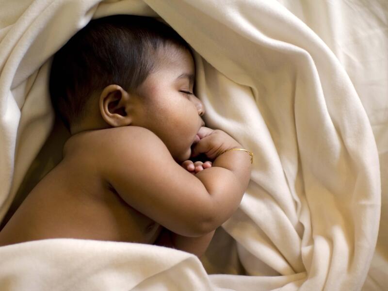 An Egyptian newborn called Mark? In the future, the baby’s parents might face trouble. The Egyptian parliamentary committee is about to discuss a ban on Western names with a punishment of up to six months in prison and a fine of up to $278. The reason: these names are difficult to pronounce and estrange Egyptians from their “true identity”.