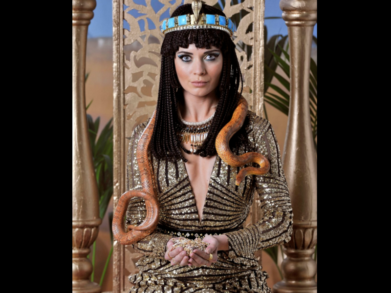 Ancient beauty made modern: Rachel Riley channels her inner Cleopatra for a TV advert! (Twitter)