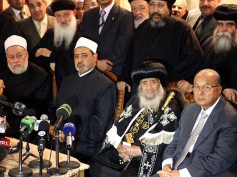 Pope Shenouda III of Alexandria, Egyptian Grand Imam of Al-Azhar Ahmed al-Tayeb, Egyptian Mufti Ali Gomaa and Egypt’s Minister of Awqaf (religious endowments) Mahmud Hamdi Zaqzuq hold a joint press conference at the al-Abasseya Cathedral.