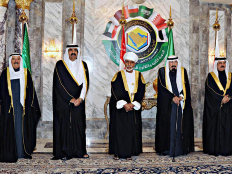Gulf leaders bicker at the Arab League