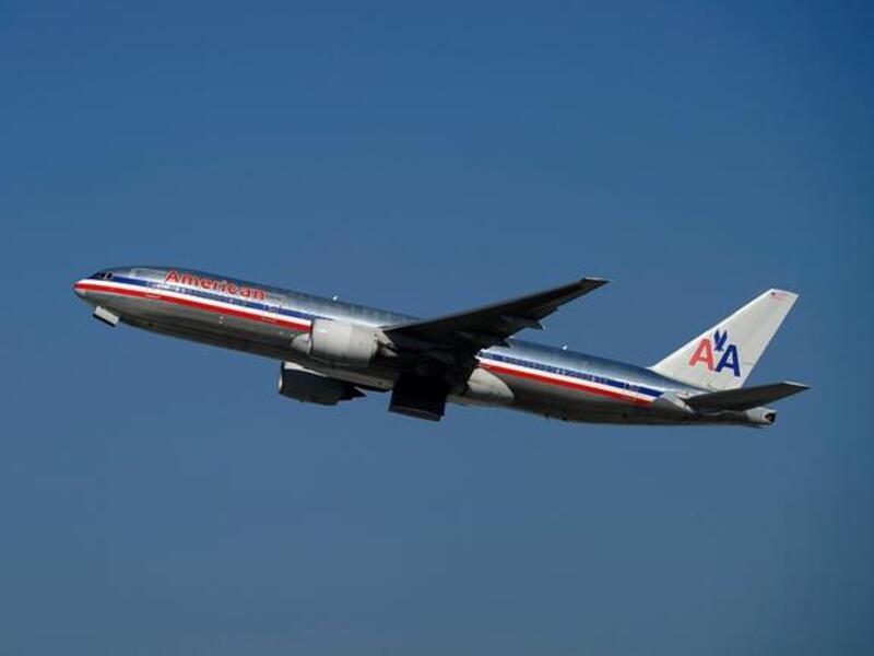 Yemeni Saleh flies to US for medical care.