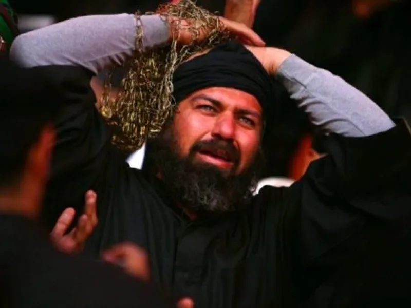 Woe & lament: So intense is the mood of mourning about the occasion, that, akin to the Passion
Play of Christ, intense grief, re-enacting the anguish of Hussein's slaying, is displayed to re-inflame the people's memory 
of the historical act of injury & perceived injustice committed to prevent the Prophet's blood lineage of succession.
