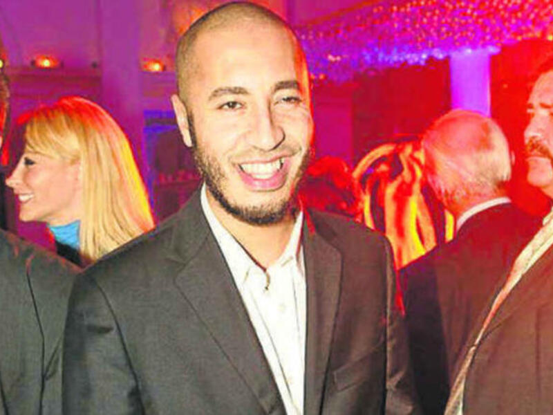 سيف العرب -  أوقفته الشرطة الألمانية في عدة مناسبات بسبب الأصوات المزعجة بسبب سيارته الفيراري التي جعلت سكان ميونيخ يثورون.