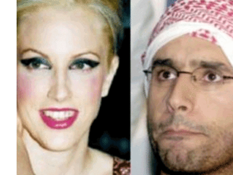 It is no secret (though they would like it to be) that she and Saif have been meeting in Italy, away from the public gaze, and they even leave a false trail to fend off intelligence and media.

