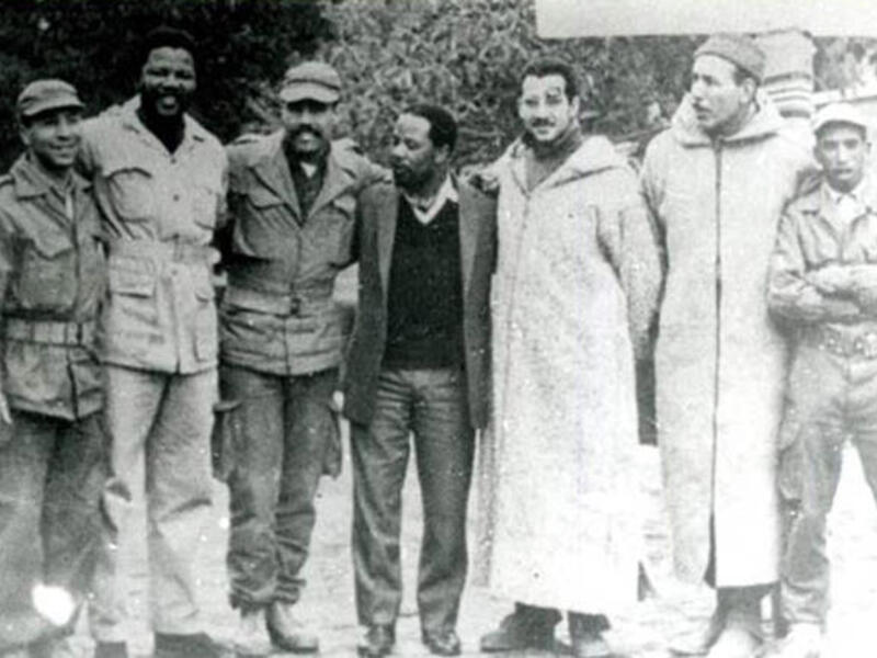 nelson mandela in algeria