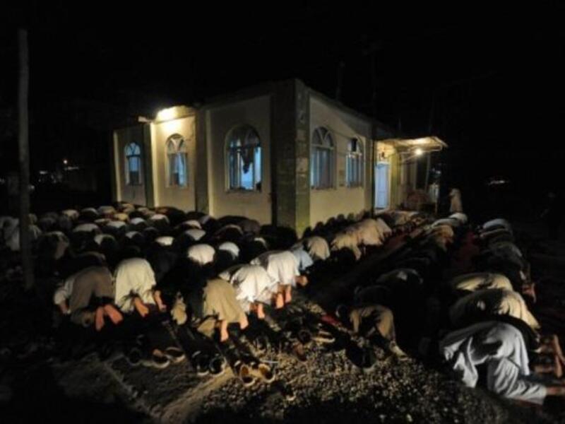 AFGHANISTAN, Mazar-i-Sharif, or 'Noble Shrine', home to the Blue Mosque:  For Muslims across the world, the 9th month in the Muslim lunar calendar is a time for spiritual reflection, prayers & fasting. It's also a time when residents of Afghanistan's poorer districts can be fed by the wealthier.