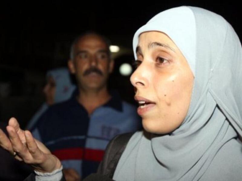 ‎أحلام التميمي‫:‬ أسيرة أردنية محررة كانت ضمن ٢٧ امرأة تم إطلاق سراحهن وشكرت الأردنيين قائلة بأن الشعبين واحد. ‎كانت صمود كراجه إحدى اللواتي أطلق سراحهن بعد أن كانت تقضي حكما بـ ٢٠ عاما لطعنها جنديا إسرائيليا 
‎قبل عامين لتعود الآن إلى رام الله‫.‬