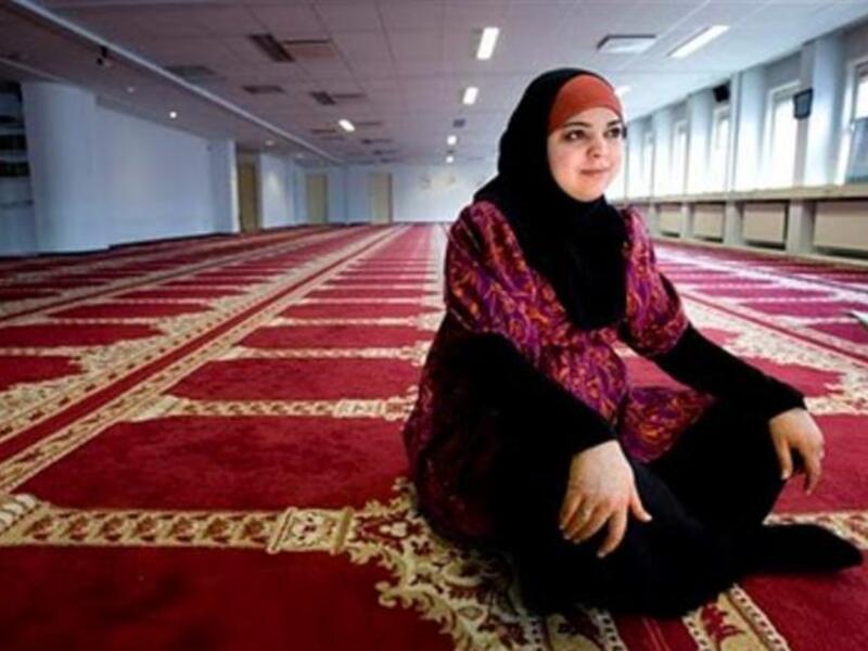 Ola Ghanim flashes her face a little too much in Ibn Moot this Ramadan drama
