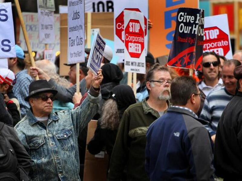 Known as riot-central in the US, Chicago was no late-comer to the spin-off of Occupy Wall-Street. Arrests came
after lake-front campers refused to shift at 'closing time'. Trespassing in the park apparently was not fair-game just because 
of protest fever or comfort in numbers. Chicago police were not moved by the anti-establishment mood.