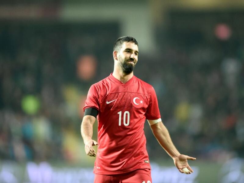  Istanbul Basaksehir have issued a financial penalty to the Barcelona loanee following his part in an alleged altercation with Berkay Sahin 