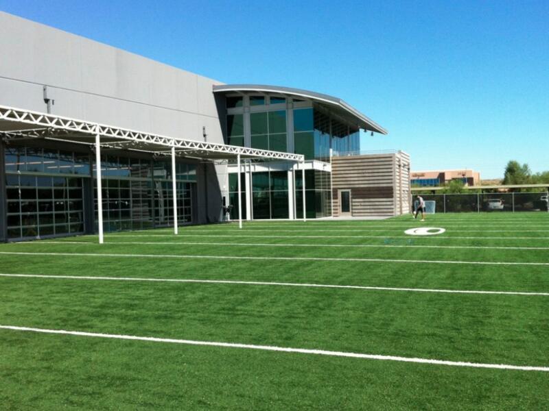 1- نادي أثليتس بيرفورمانس في أريزونا (Athletes’ Performance Gym) وتصل قيمة اشتراكه السنوي لنحو 30 ألف دولار.