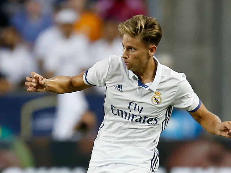الإسباني ماركوس يورينتي (22 عاماً): حفيد الأسطورة خينتو وأحد مواهب أكاديمية ريال مدريد. أعير إلى ديبورتيفو آلافيس الموسم الماضي. جذب أداؤه انتباه زين الدين زيدان، مما يعني أن فرص مشاركته ازدادت. خاض 32 مباراة في الليغا بدقة تمرير 87%، كما صنع 19 فرصة جاء منها هدفان.