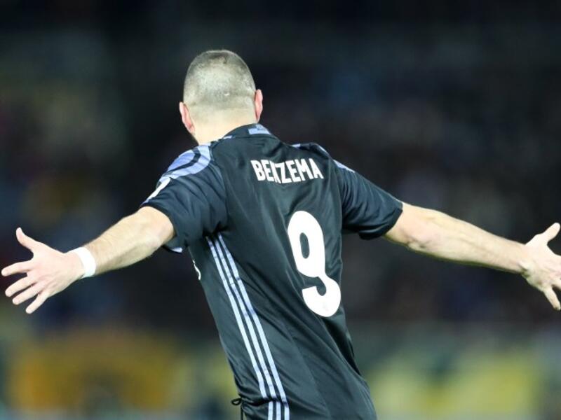 Real Madrid's French forward Karim Benzema celebrates after scoring a goal during the Club World Cup semi-final football match between Club America of Mexico and Real Madrid of Spain at Yokohama International stadium in Yokohama on December 15, 2016.
Behrouz MEHRI / AFP