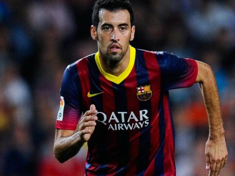 لاعب الارتكاز سيرجيو بوسكيتس (برشلونة): 43.4 مليون يورو.