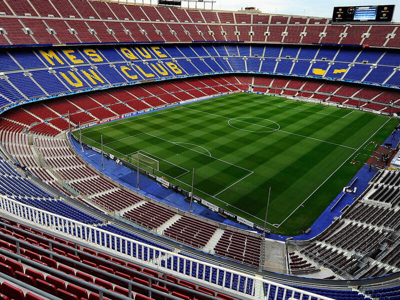 2- ملعب كامب ناو في برشلونة (إسبانيا) بسعة 99,354 ألف متفرجاً.