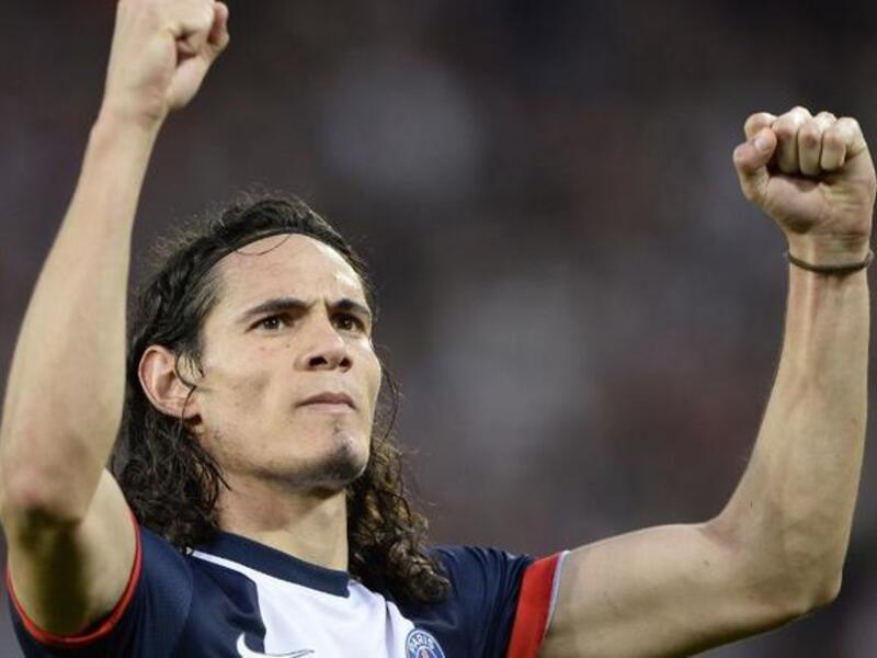 المهاجم الأوروغوياني إيدينسون كافاني (باريس سان جيرمان): 57.6 مليون يورو.