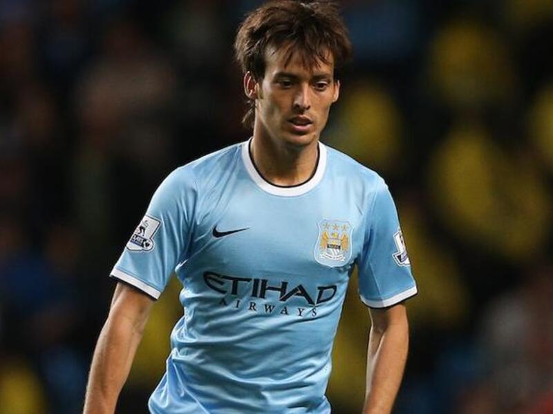 لاعب الوسط المهاجم الإسباني دافيد سيلفا (مانشستر سيتي): 43.4 مليون يورو.