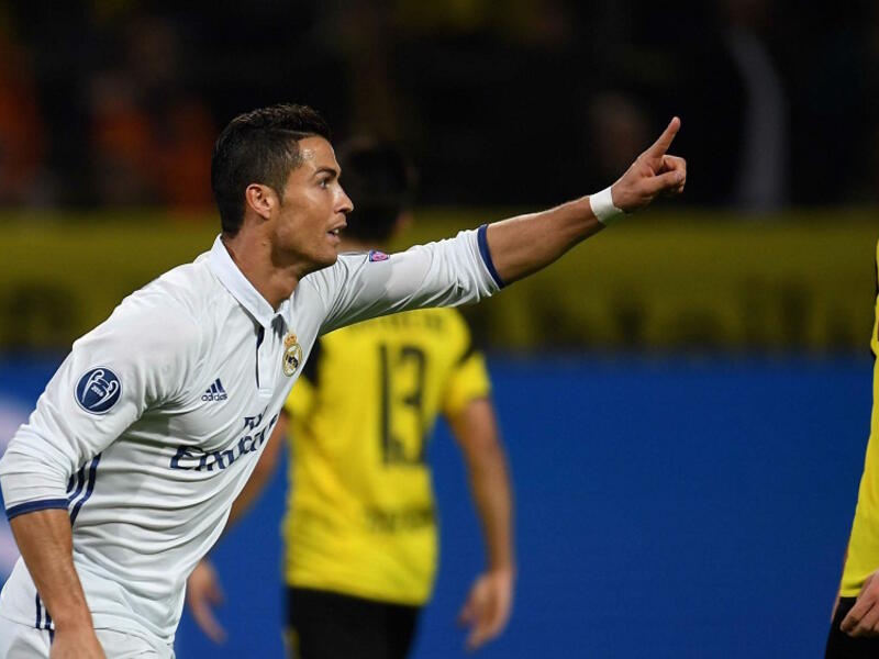 المركز الخامس: البرتغالي كريستيانو رونالدو مهاجم ريال مدريد الحالي ومانشستر يونايتد السابق