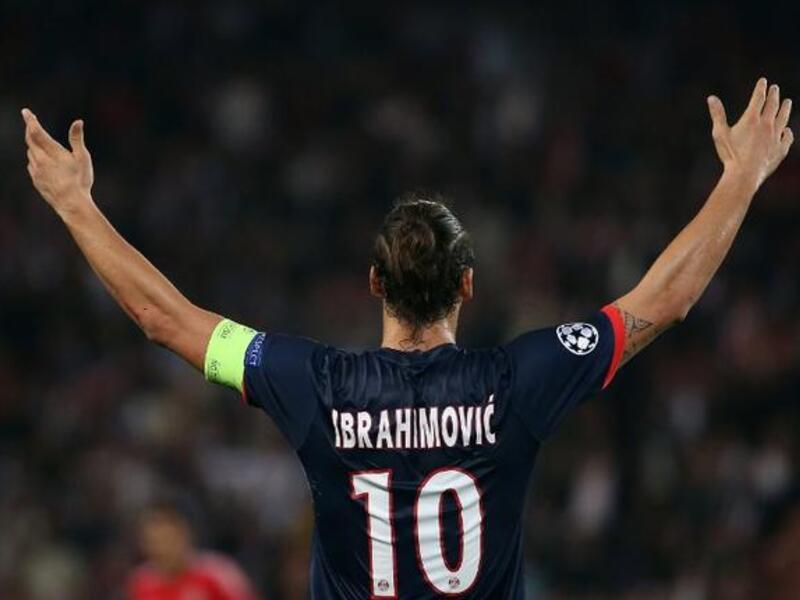 المركز السادس: قميص المهاجم السويدي زلاتان إبراهيموفيتش (باريس سان جيرمان): القميص الأعلى سعراً في هذه القائمة نظراً لعدد أحرف كلمة إبراهيموفيتش (11 حرفاً بالإنجليزية)، ازدادت شعبيته نظراً لمستواه الخرافي مع الباريسي هذا الموسم.