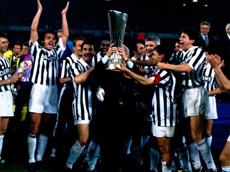 يوفنتوس الإيطالي: فاز باللقب 3 مرات أعوام 1977 و 1990 و 1993، وحل ثانياً عام 1995.