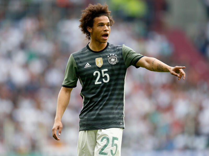 5- الجناح الأيمن الألماني ليروي سانيه: من شالكه إلى مانشستر سيتي مقابل 50 مليون يورو