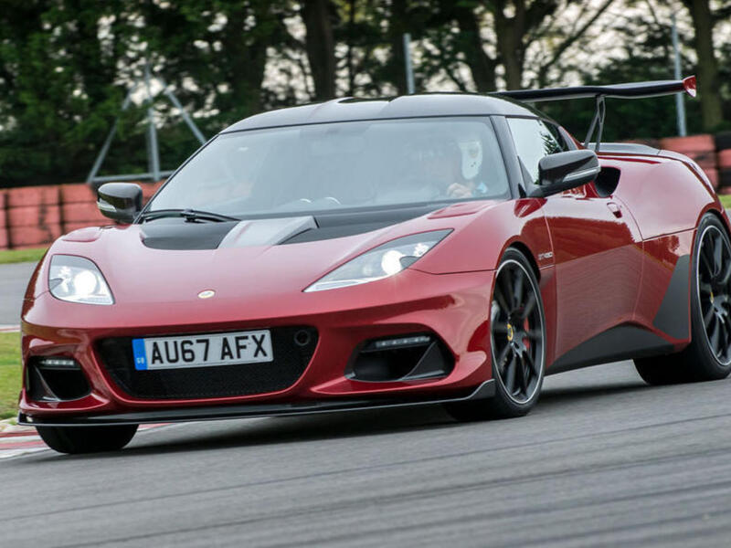 3- لوتوس إيفورا (Lotus Evora)