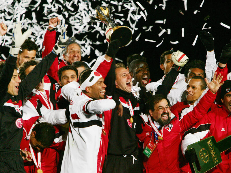 ساو باولو البرازيلي: وظفر باللقب مرة واحدة عام 2005.