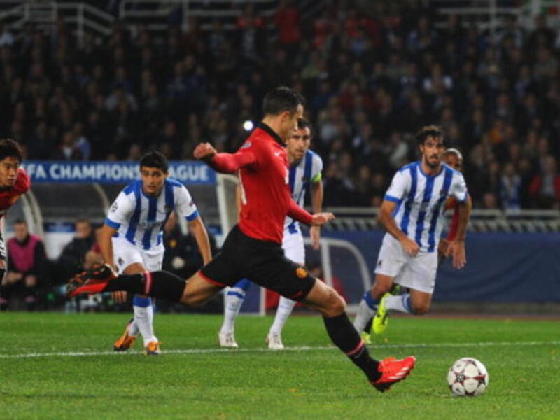 Van Persie returns to Manchester United & targets comeback at Chelsea