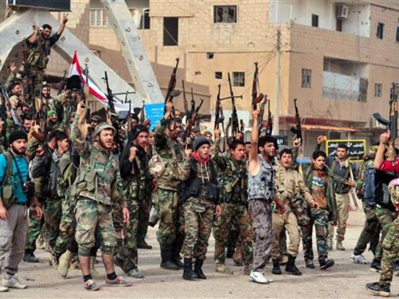 Syrian regime forces bigan operations alongside Iranian-backed militias against opposition groups in southwestern Daraa, killing eight civilians. (AFP/ File Photo)