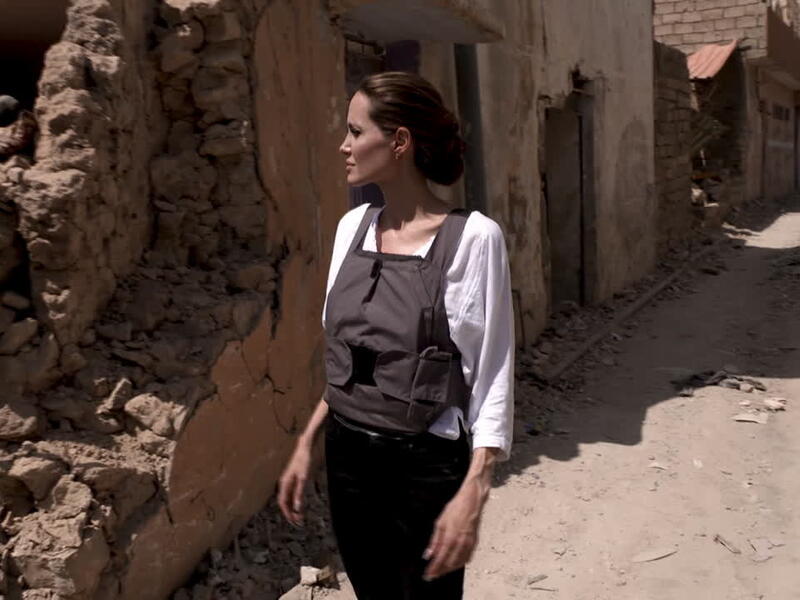Actress Angelina Jolie walked around West Mosul to see the devastation, less than one year after the city was liberated from ISIS. (almasdarnews.com)