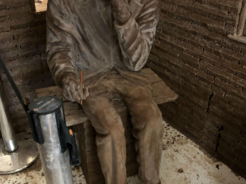 The molded structures of Brazilian icons Ana Maria Braga and Chico Xavier, who are honoured figures in the country’s history and culture. (guinnessworldrecords.com)