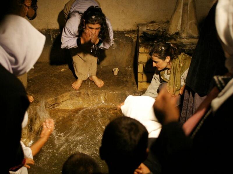 Yazidis in northern Iraq celebrating the Festival of Assembly (s.yimg.com)
