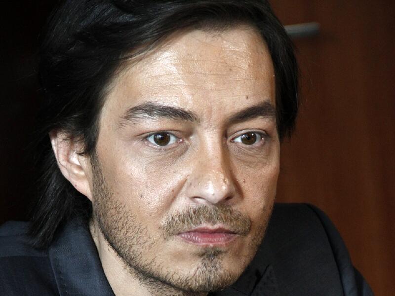 النجم أحمد زاهر نجا هو وسائقه من انفجار مفاجىء في إطار سيارته رباعية الدفع، ونشر فى شهر يناير الماضي صورة لسيارته عبر حسابه بموقع إنستقرام معلقاً عليها بقوله: الحمد لله والشكر لله قدر الله وما شاء فعل أهم حاجة إني وشريف بخير.
