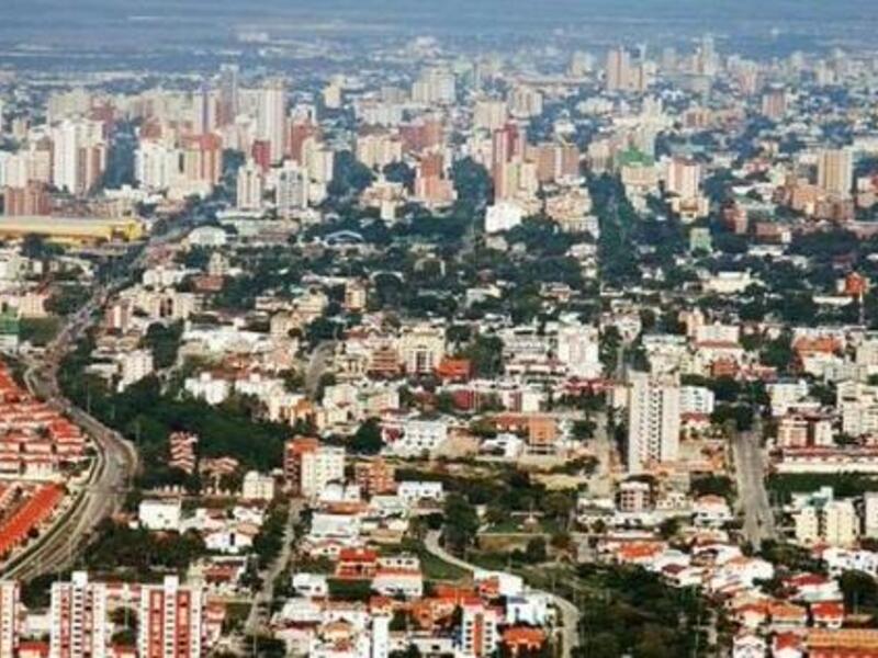BARANQUILLA، كولومبيا: السوريين والفلسطينيين واللبنانيين بدأوا  بالهجرة إلى كولومبيا في 1880 تقريباً، وكان يطلق عليها الاسم الإسباني "Turcos" نسبة إلى إلى الإمبراطورية العثمانية التركية. برانكويلا هي مسقط رأس شاكيرا.