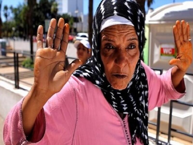 "جوّع كلبك": 
شارك الفيلم في مهرجان برلين بعد أن عرض للمرة الأولى في مهرجان تورونتو، يتتبع الفيلم -للمخرج المغربي هشام العسري- التاريخَ المعاصر للمغرب من خلال حياة واحد من رموز النظام الأمني السابق من حقبة الستينات وحتى أوائل حقبة التسعينات.