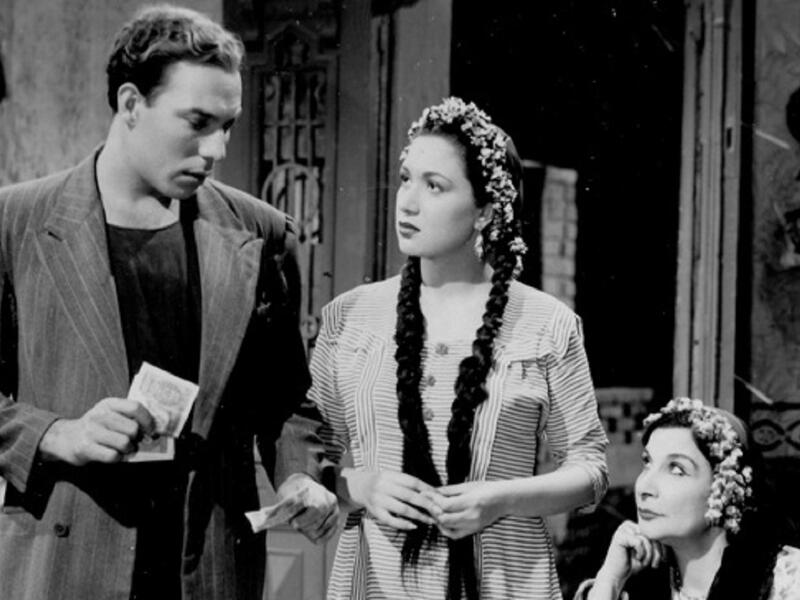 فريد شوقي وهدى سلطان: أثناء تمثيل فلم "حميدو" طبع فريد على فم هدى قبلة لم تكن في النص، فغادرت مكان التصوير، لحقها ليعتذر منها بقوله "هل تتزوجيني؟" فوافقت على الفور، وعاشا معًا 15 عامًا.