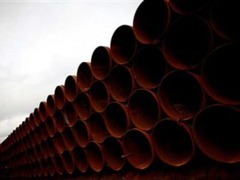 The world's largest crude exporter stored 284 million barrels inside the country in April, 3.8 percent more than in March