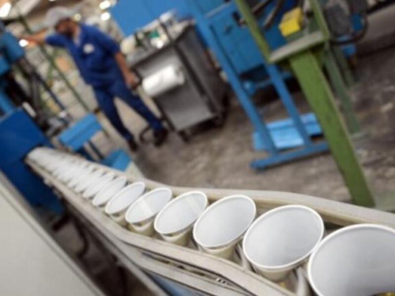 41 countries receive UAE exports of plastics worth over $ 10 million each, with India coming in first place in this regard, receiving $ 195 million worth of the product from the UAE