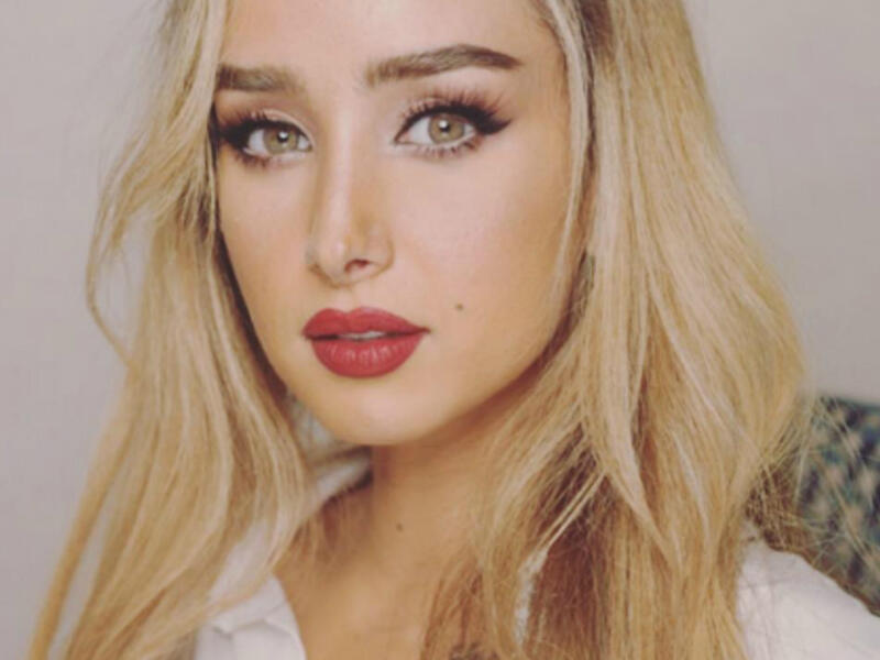 Al Zahid wanted to emphasize the strength of her relationship with her fiancée, Ahmed Fahmy (Source: hannahelzahed - Instagram)