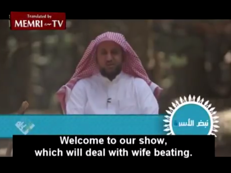 A screenshot from the instructional video featuring Khaled Al Saqaby. (photo: MEMRI TV) 