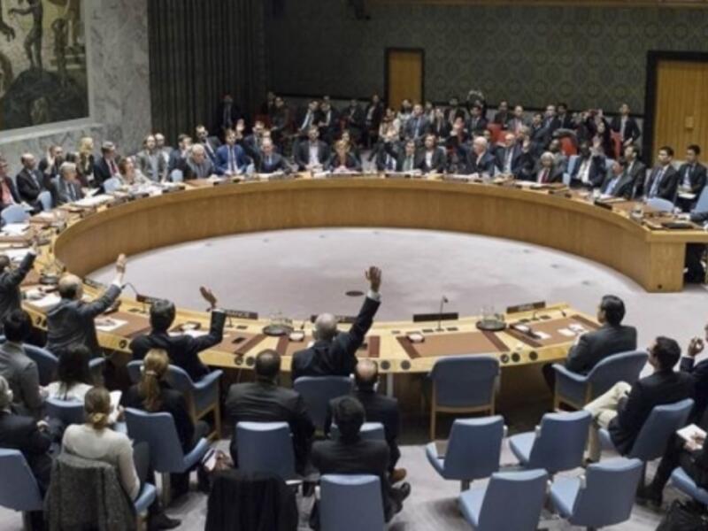 Show of hands in United Nations Security Council (AFP/File Photo)	