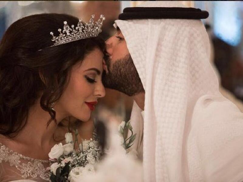 مريم حسين وفيصل الفيصل: 
في سبتمبر فاجأت مريم حسين متابعيها عبر وسائل التواصل الاجتماعي المختلفة بخبر زفافها لعارض الأزياء السعودي فيصل الفيصل بحفل اقتصر عليهما والمصور.