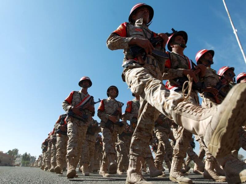 Yemeni Military Police march during a ceremony launching the first phase of combat and operations training of the year on January 8, 2014 in the Yemeni capital Sanaa. [AFP]